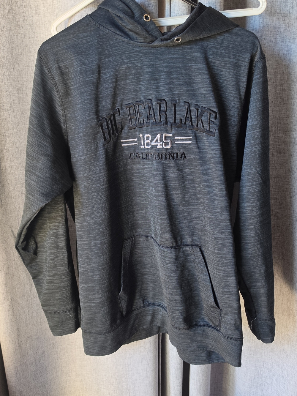 Source Unknown Charcoal Gray 'Big Bear Lake 1845' Pullover Hoodie